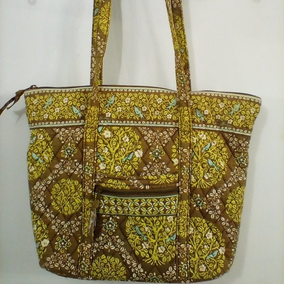Handbags - Vera Bradley tote